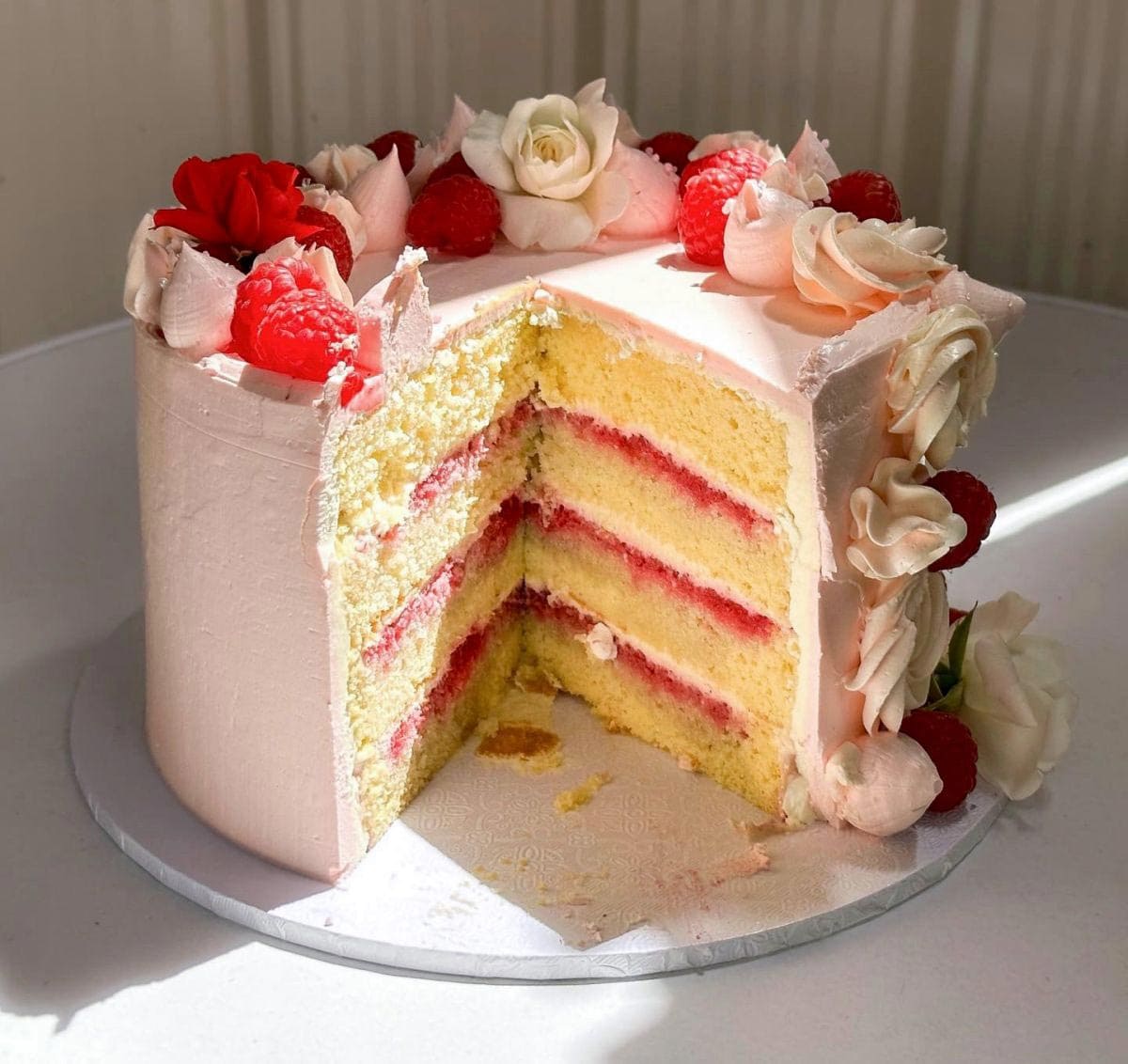 vanilla raspberry cake 4